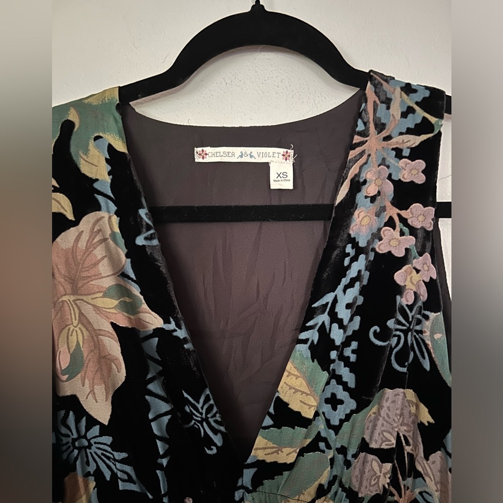 Chelsea & Violet Velvet Burnout Dark Floral Swing Mini Dress XS Fairy Goth Boho - Picture 4 of 9